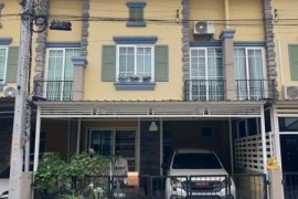 4 Bedroom Townhouse for sale in Golden Town Onnut-Pattanakarn, Prawet, Bangkok near Airport Rail Link Ban Thap Chang