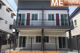 2 Bedroom Townhouse for sale in Suan Luang, Bangkok