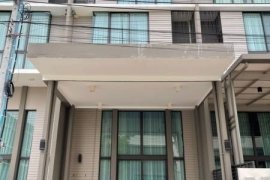 3 Bedroom Townhouse for sale in Patio Pattanakarn, Suan Luang, Bangkok 3 Bedroom Townhouse for sale in Patio Pattanakarn, Suan Luang, Bangkok