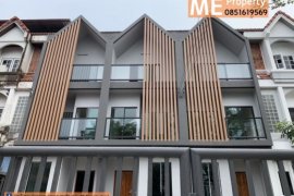 4 Bedroom Townhouse for sale in Suan Luang, Bangkok