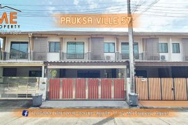 3 Bedroom Townhouse for sale in Pruksaville 57 Pattanakarn, Suan Luang, Bangkok