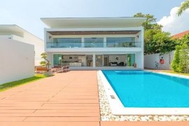 3 Bedroom Villa for sale in Surat Thani