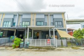 3 Bedroom Townhouse for sale in The Thamm Onnut-Motorway, Lat Krabang, Bangkok