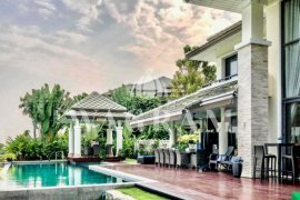 5 Bedroom House for sale in Hua Hin, Prachuap Khiri Khan