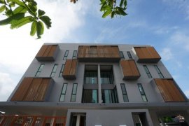 2 Bedroom Office for rent in Chan Kasem, Bangkok near MRT Chankasem
