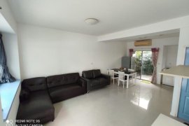 3 Bedroom Townhouse for Sale or Rent in Hua Mak, Bangkok near MRT Yaek Lam Sali