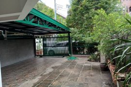 2 Bedroom House for rent in Khlong Tan Nuea, Bangkok