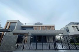 7 Bedroom House for sale in Racha Thewa, Samut Prakan