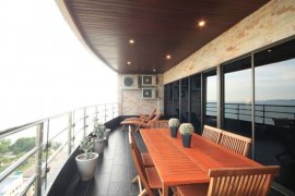 2 Bedroom Condo for sale in View Talay 3, Pratumnak Hill, Chonburi