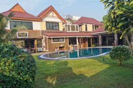 6 Bedroom Villa for sale in Phoenix Villa Resort, Pattaya, Chonburi