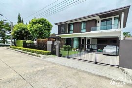4 Bedroom House for sale in Mantana Lake Watcharapol, O Ngoen, Bangkok