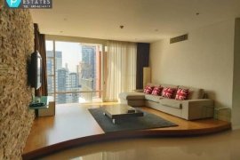 3 Bedroom Condo for sale in Fullerton, Phra Khanong, Bangkok near BTS Ekkamai