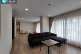 2 Bedroom Condo for rent in Baan Ploenchit, Lumpini, Bangkok near BTS Nana