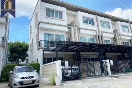 3 Bedroom Townhouse for sale in Lumpini Town Place Sukhumvit 62, Bang Chak, Bangkok
