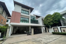 4 Bedroom House for sale in Baan Issara Rama 9, Bang Kapi, Bangkok near MRT Rajamangala Stadium