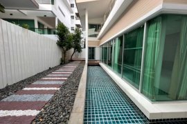 3 Bedroom House for rent in Khlong Tan, Bangkok