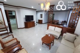 3 Bedroom Condo for rent in Fifty Fifth Tower, Watthana, Bangkok near BTS Thong Lo