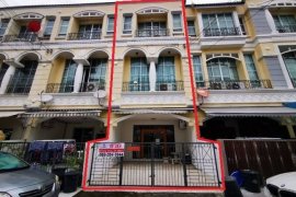 3 Bedroom Townhouse for sale in Baan Klang Muang Rama 9, Suan Luang, Bangkok near Airport Rail Link Hua Mak