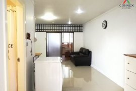 1 Bedroom Condo for sale in Supalai Place, Khlong Toei Nuea, Bangkok