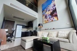 1 Bedroom Condo for sale in Rhythm Sukhumvit 44/1, Phra Khanong, Bangkok near BTS Phra Khanong
