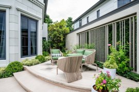 4 Bedroom House for sale in Hua Mak, Bangkok