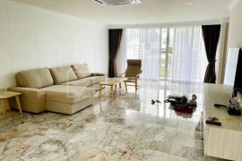 3 Bedroom Condo for rent in Khlong Tan Nuea, Bangkok