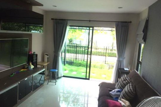 Houses For Rent In Pathum Thani Dot Property