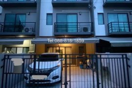 3 Bedroom Townhouse for rent in Baan Klang Muang Ratchaphruek-Rama 5, Bang Phai, Nonthaburi