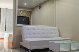 1 Bedroom Condo for Sale or Rent in Baan Klang Krung Resort (Ratchada 7), Din Daeng, Bangkok near MRT Huai Khwang