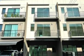 3 Bedroom Townhouse for rent in Prawet, Bangkok