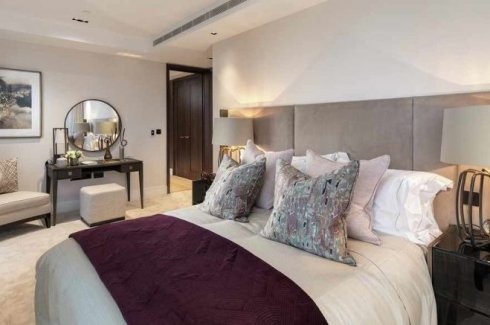 2 Bedroom Condo for sale in Kensington Row, London, England