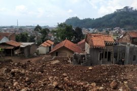 2 Bedroom House for sale in Banjaran Kulon, West Java