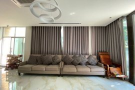 6 Bedroom Villa for rent in Nirouth, Phnom Penh