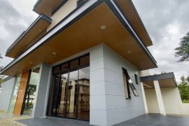 6 Bedroom House for sale in Canlubang, Laguna