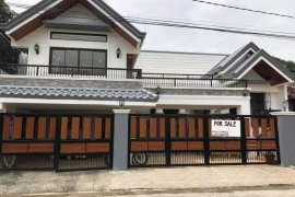 6 Bedroom House for Sale or Rent in Moonwalk, Metro Manila