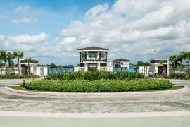 Land for sale in Almanza Dos, Metro Manila