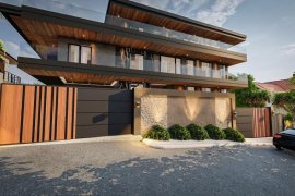 9 Bedroom House for sale in New Alabang Village, Metro Manila