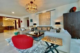3 Bedroom Condo for Sale or Rent in Two Roxas Triangle, Metro Manila near MRT-3 Buendia