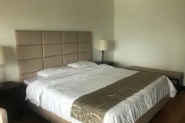 3 Bedroom Condo for rent in San Lorenzo, Metro Manila near MRT-3 Ayala