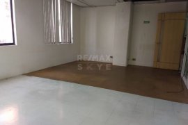 Office for rent in San Lorenzo, Metro Manila near MRT-3 Ayala