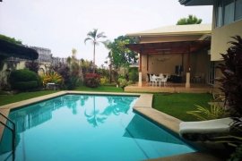 6 Bedroom House for Sale or Rent in Banilad, Cebu