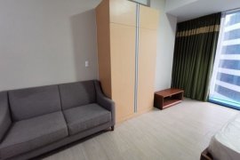 1 Bedroom Condo for sale in Three Central, Makati, Metro Manila