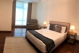 3 Bedroom Condo for rent in Two Roxas Triangle, Metro Manila