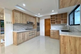 3 Bedroom House for sale in Poblacion, Metro Manila