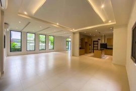 6 Bedroom House for sale in New Alabang Village, Metro Manila