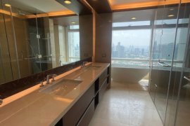 3 Bedroom Condo for sale in Urdaneta, Metro Manila near MRT-3 Buendia