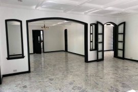 5 Bedroom House for rent in Makati, Metro Manila near MRT-3 Magallanes