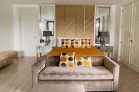 4 Bedroom House for sale in Bel-Air, Metro Manila
