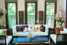 3 Bedroom House for rent in Hua Mak, Bangkok near MRT Yaek Lam Sali