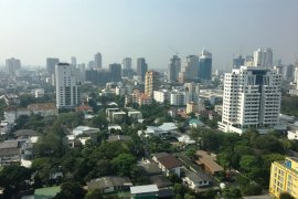 3 Bedroom Condo for sale in Oriental Towers, Phra Khanong, Bangkok